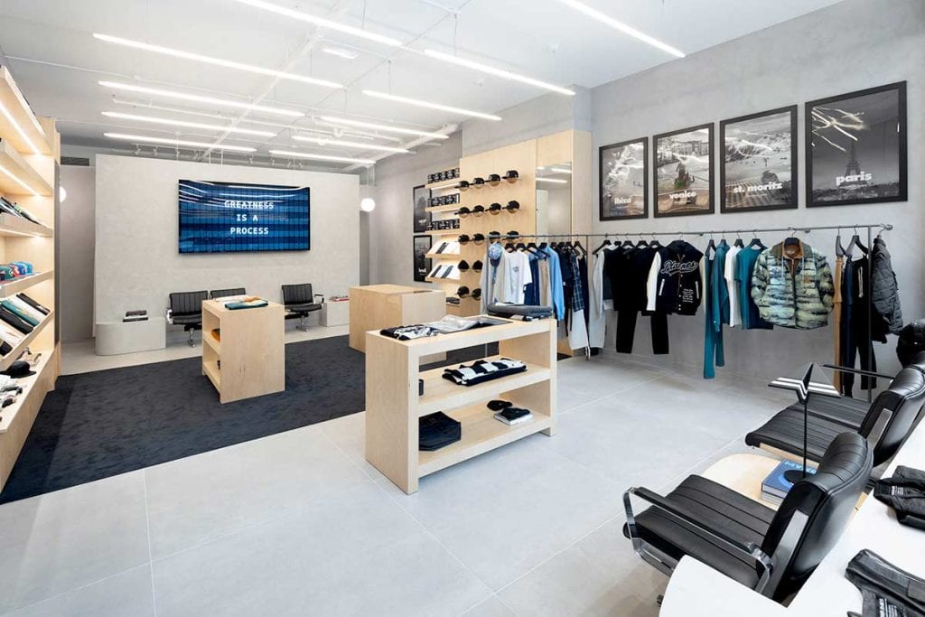 Split-Flap display in Paper Planes store